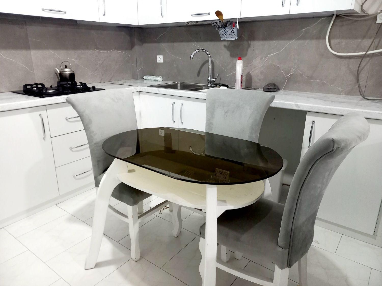 اجاره واحد مبله روزانه بهترین نقطه|اجارهٔ کوتاه‌مدت آپارتمان و سوئیت|بندرعباس, |دیوار