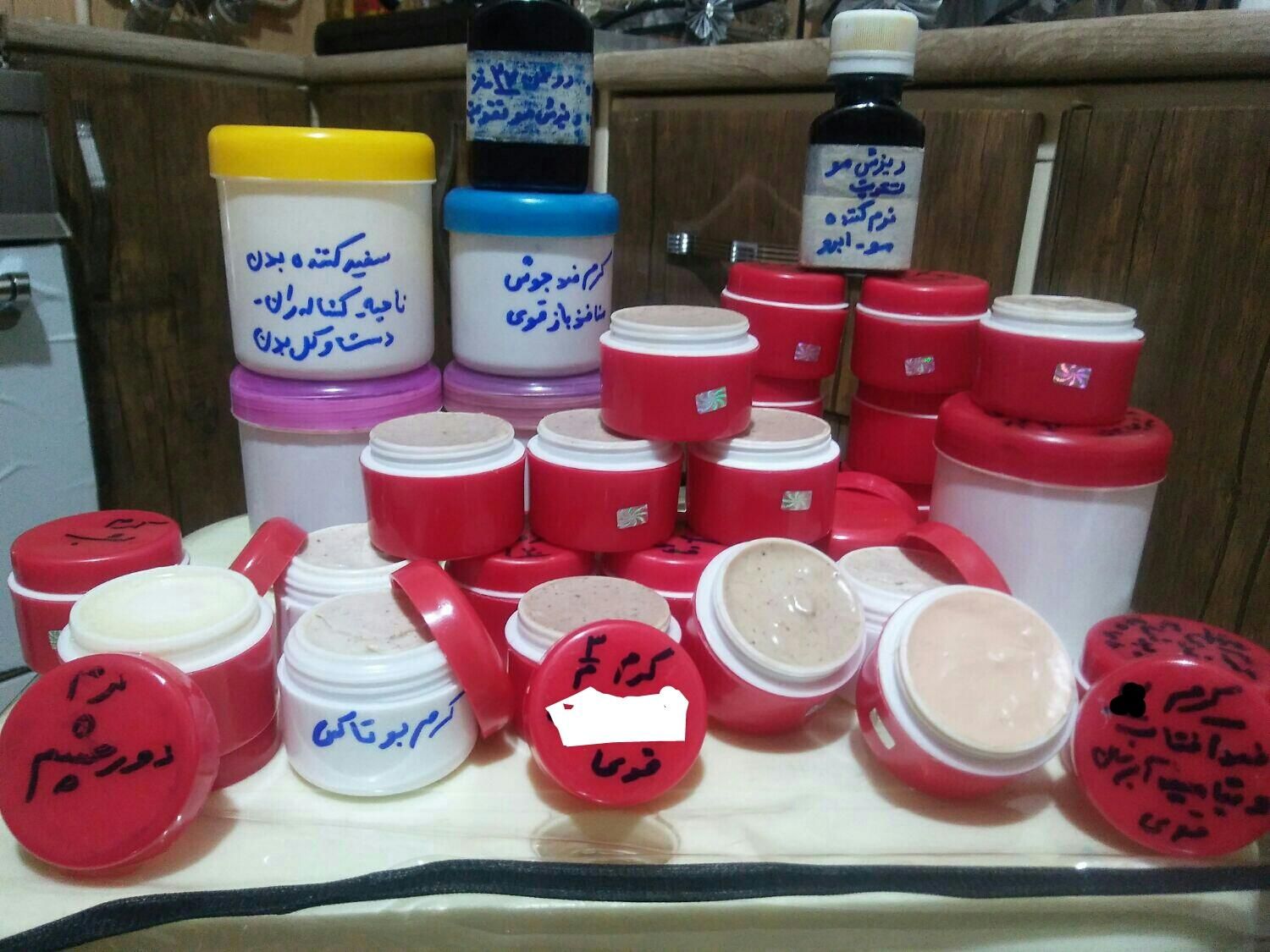 کرم شب وروزکاملاگیاهی وکرم بوتاکس جوانساز|آرایشی، بهداشتی، درمانی|کرمان, |دیوار