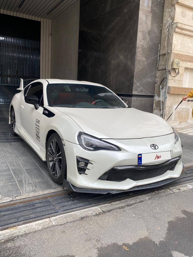 تویوتا GT 86، مدل ۲۰۱۴|خودرو سواری و وانت|تهران, باغ فیض|دیوار