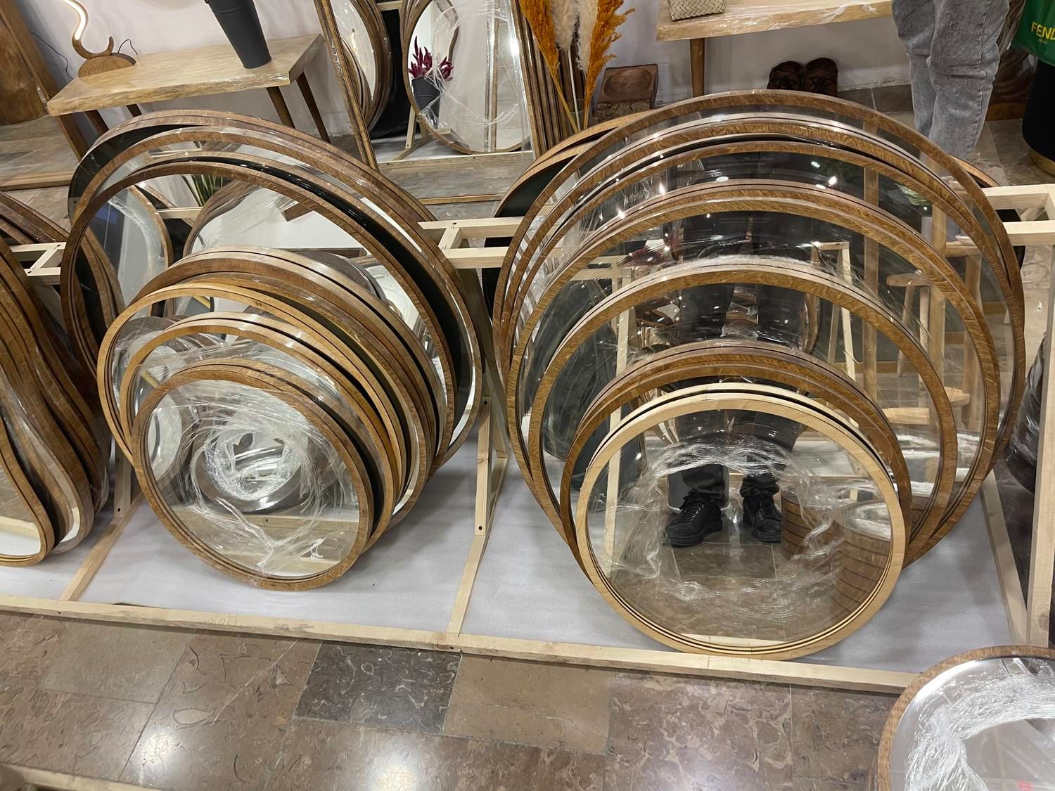 آینه گرد چوبی|آینه|تهران, سازمان برنامه شمالی|دیوار