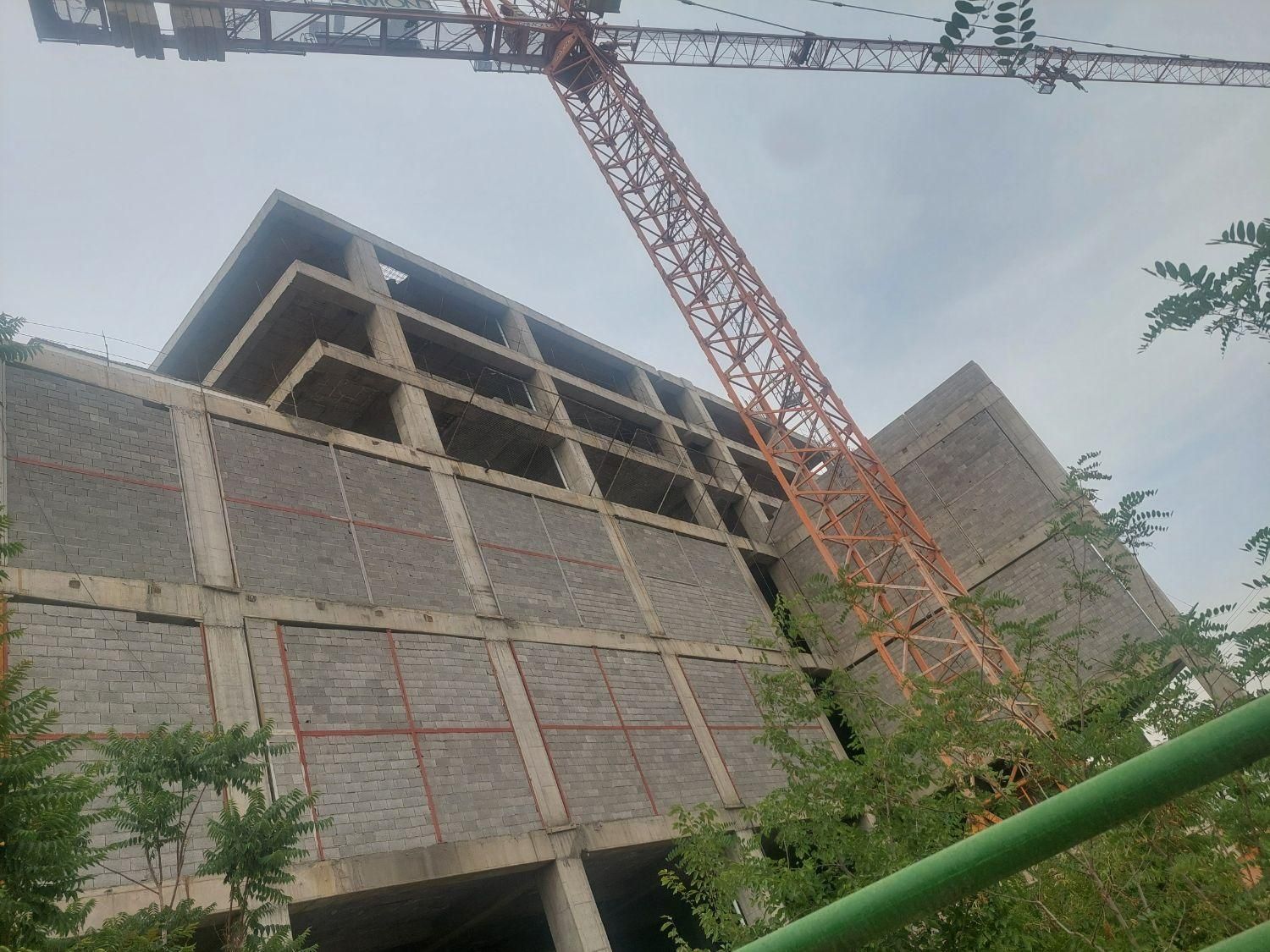 ۲۱متر مغازه .تاپ لوکیشن چیتگر.بر میدان.تهاتر|فروش دفتر کار، اتاق اداری، مطب|تهران, دریاچه شهدای خلیج فارس|دیوار