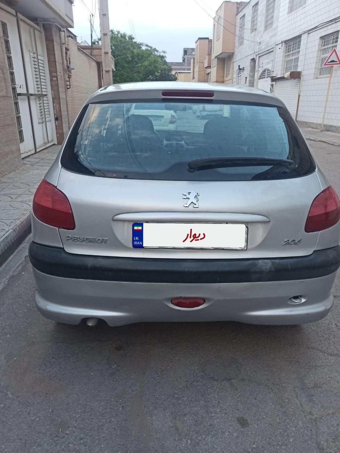 پژو 206 مدل 84|خودرو سواری و وانت|کرمان, |دیوار