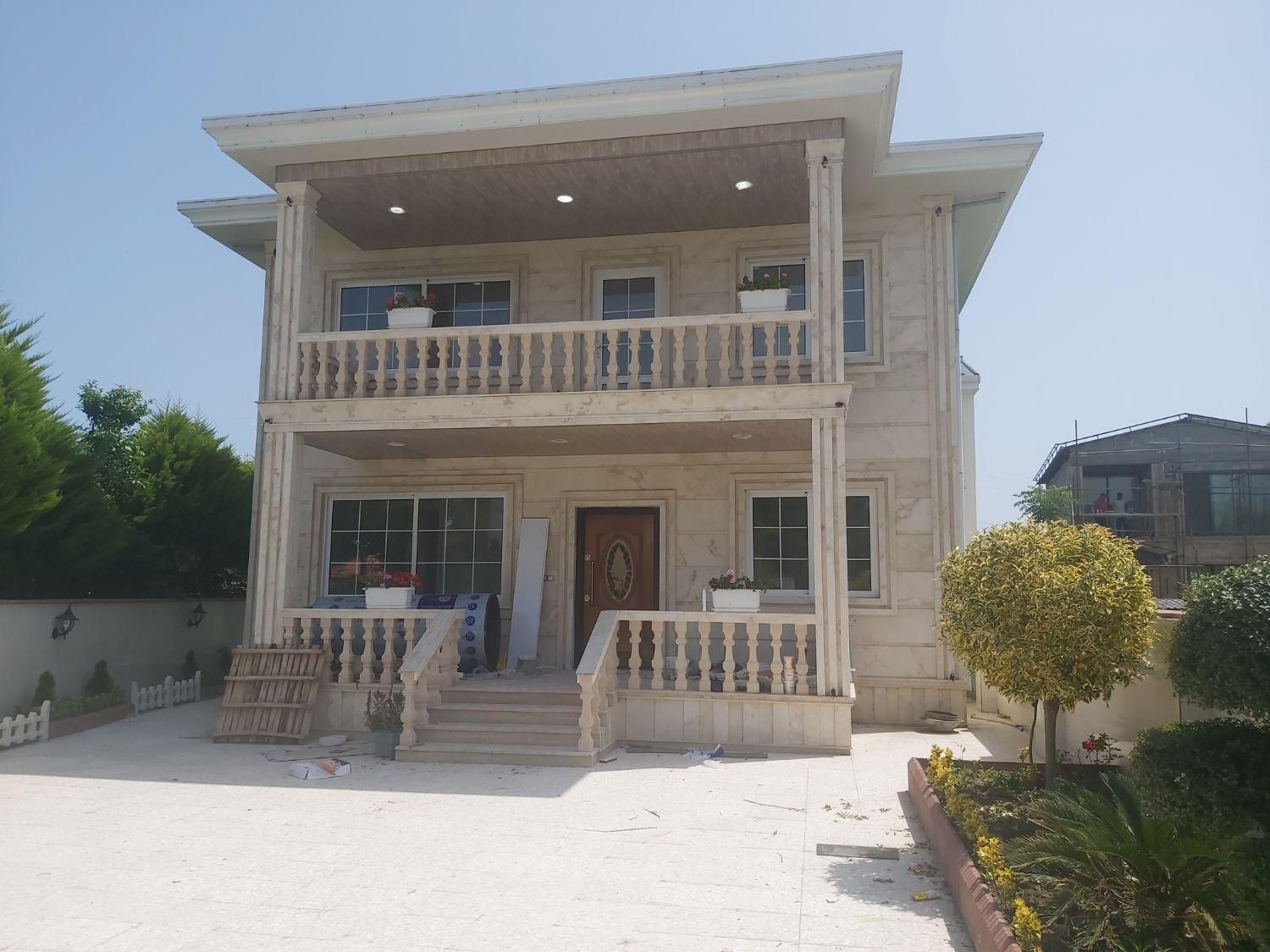 فروش ویلا در تنکابن،۳۰۰ م زمین،۲۴۰ متر بنا،سنددار|فروش خانه و ویلا|تنکابن, |دیوار