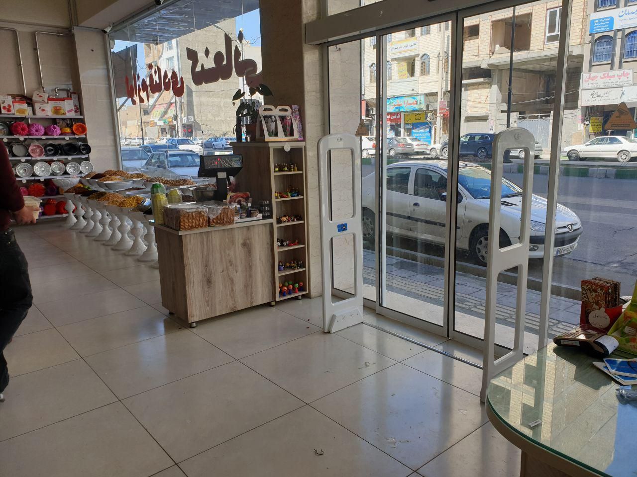 گیت فروشگاهی/فروشگاه فرش/قنادی/بدلیجات تگ دزدگیر|فروشگاه و مغازه|تهران, ایرانشهر|دیوار