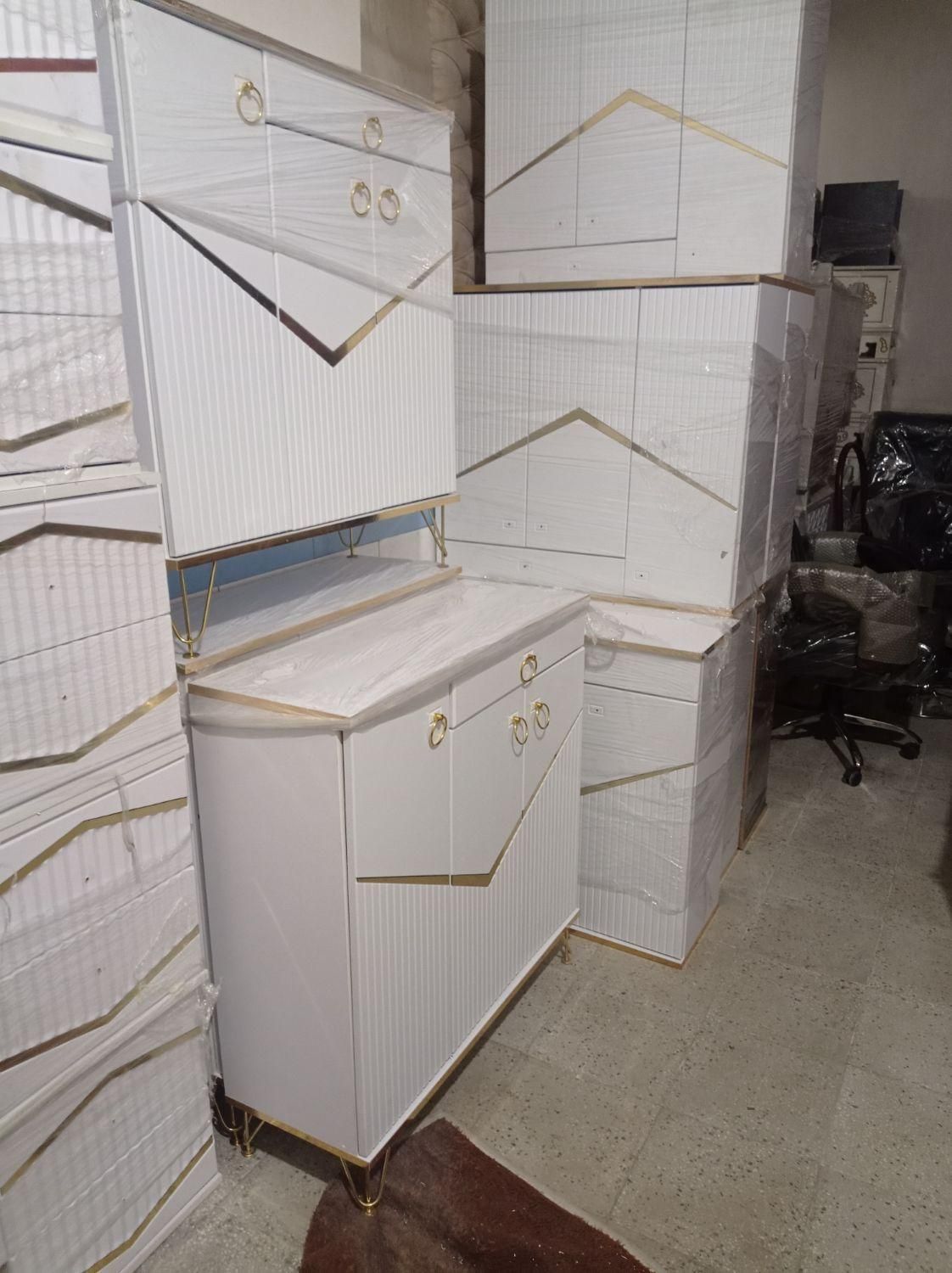 جاکفشی سه درب پایه فلز|جاکفشی، کمد، دراور|بندر گناوه, |دیوار