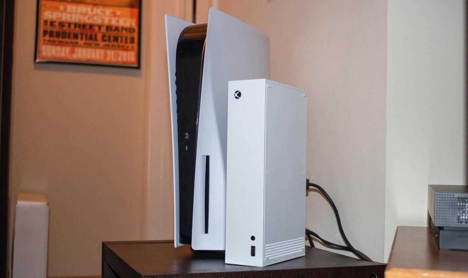 xbox سری s پایینترین قیمت بین آگهی ها|کنسول، بازی ویدئویی و آنلاین|ارومیه, |دیوار