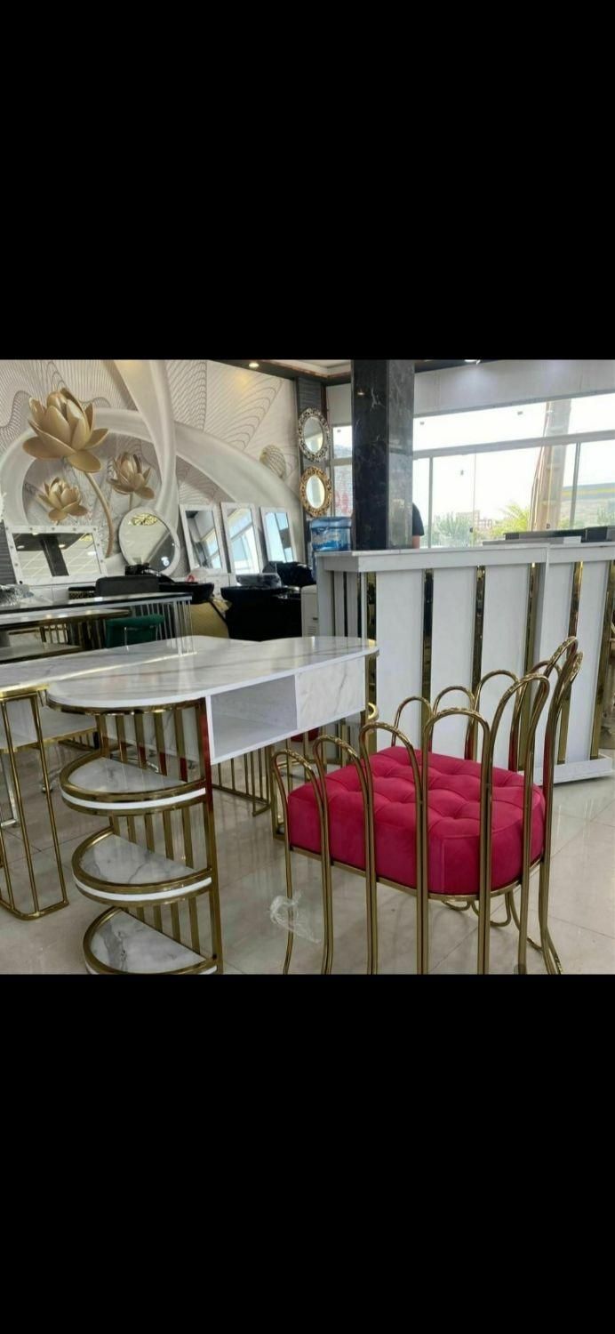 میز ناخن. پارچه خور|آرایشگاه و سالنهای زیبایی|تبریز, |دیوار