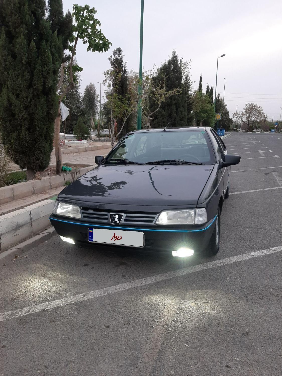 پژو 405 GLi بنزینی، مدل ۱۳۸۳|خودرو سواری و وانت|تهران, نعمت‌آباد|دیوار