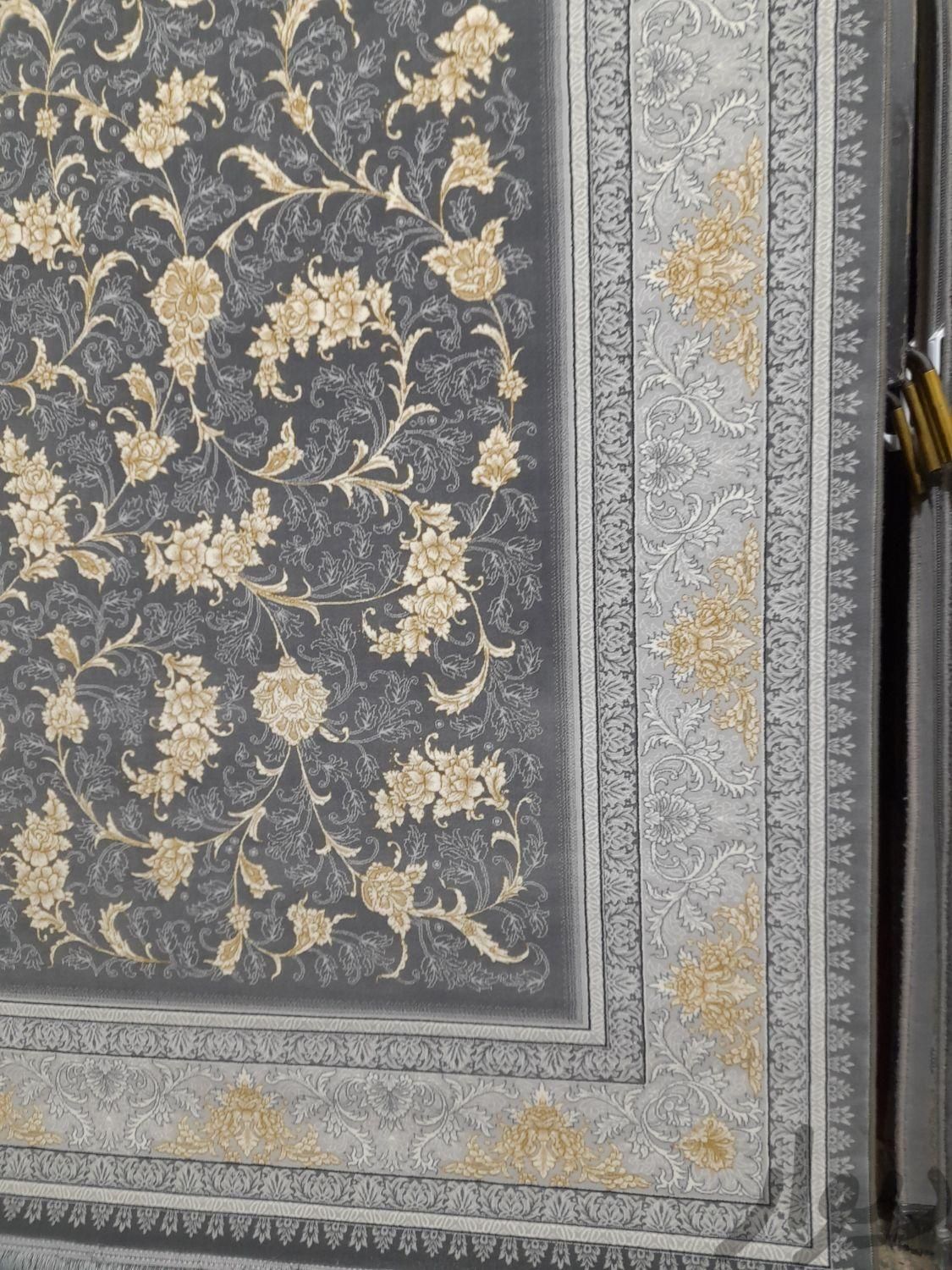 فرش ۷۰۰شانه طلاکوب نگار دودی ۶و۹و۱۲***|فرش|قم, شهید بهشتی|دیوار