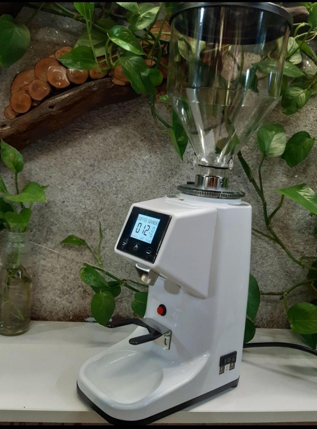 آسیاب ۰۲۲ (۳۰۲۲ ، C22 )|خردکن، آسیاب، غذاساز|قم, نیروگاه|دیوار