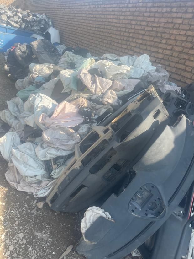 قطعات داغی اربک بدنه سپرجلو پنجره استوک|قطعات یدکی و لوازم جانبی|تهران, شهرک رضویه|دیوار