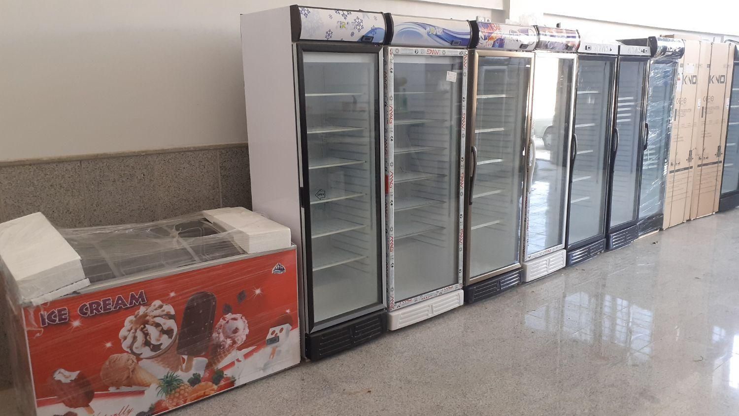 یخچال مغازه فروشگاهی ویترینی نوشیدنی|فروشگاه و مغازه|اصفهان, ارغوانیه|دیوار