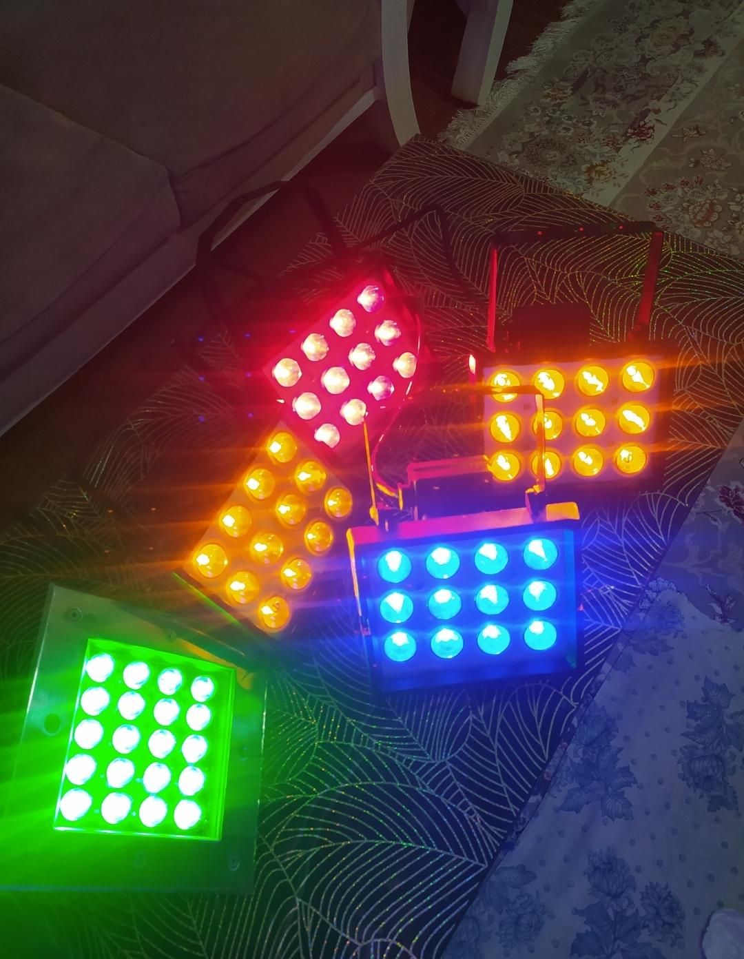 پروژکتور رقص نور LED رنگی کمیاب|تلویزیون و پروژکتور|سنندج, |دیوار