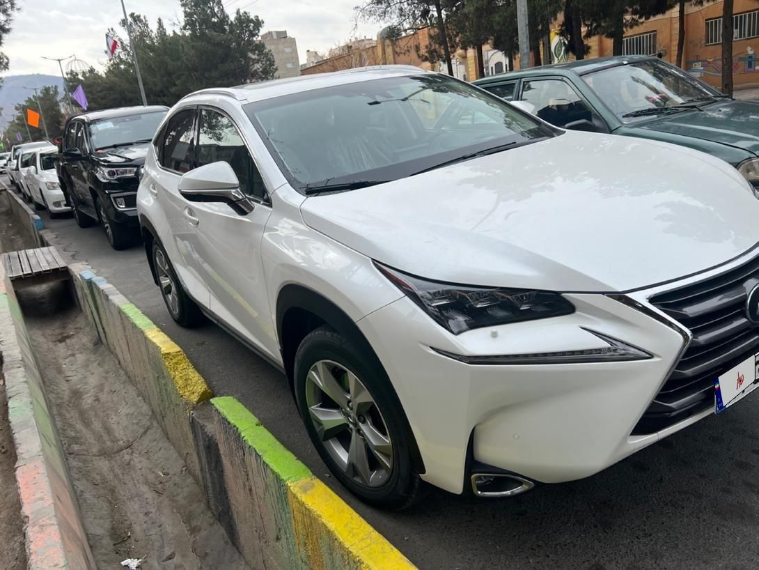 لکسوس NX 300 H 300، مدل ۲۰۱۷|خودرو سواری و وانت|تهران, سعادت‌آباد|دیوار