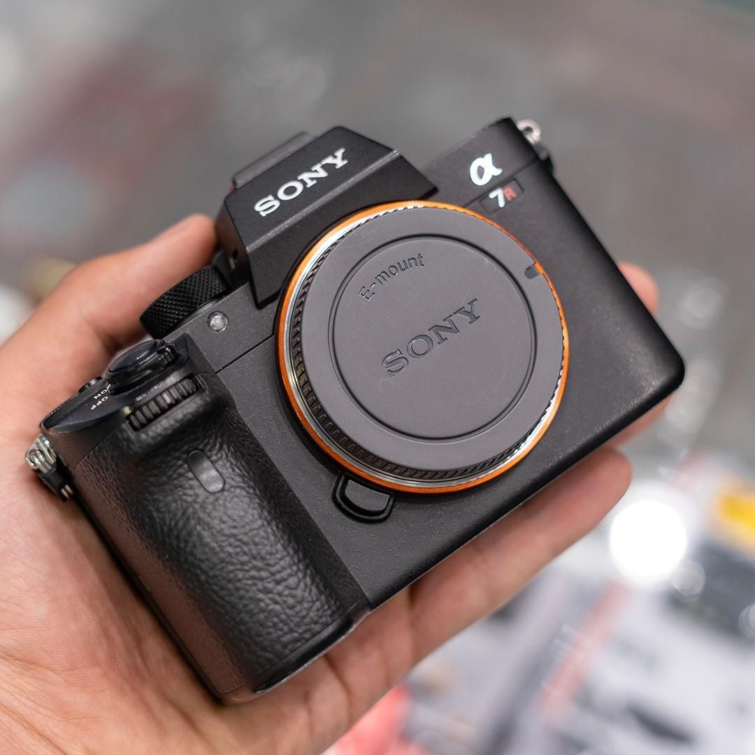 دوربین سونی آلفا Sony a7R III|دوربین عکاسی و فیلم‌برداری|تهران, فردوسی|دیوار