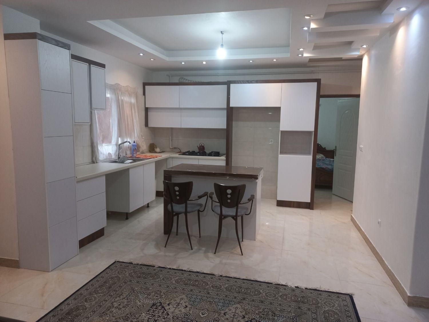 اجاره اپارتمان /روزانه/اسانسور/شهرداری|اجارهٔ کوتاه‌مدت آپارتمان و سوئیت|رشت, دباغیان|دیوار
