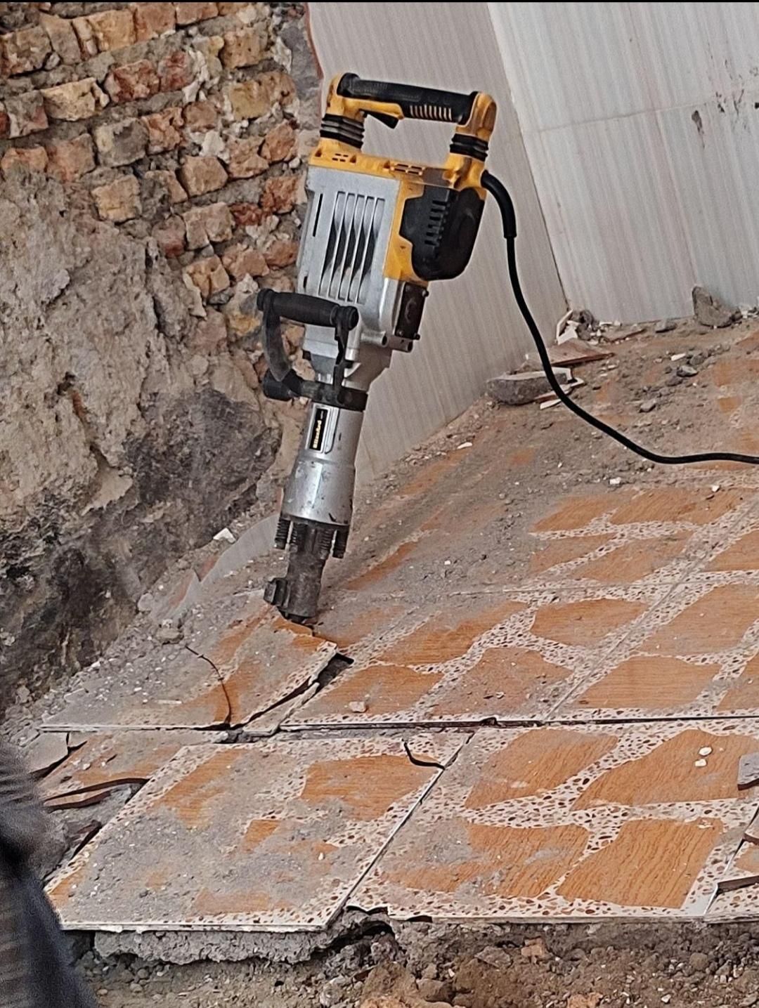 پیکور کار وشیار زنی با کیفیت خوب|خدمات پیشه و مهارت|یزد, |دیوار