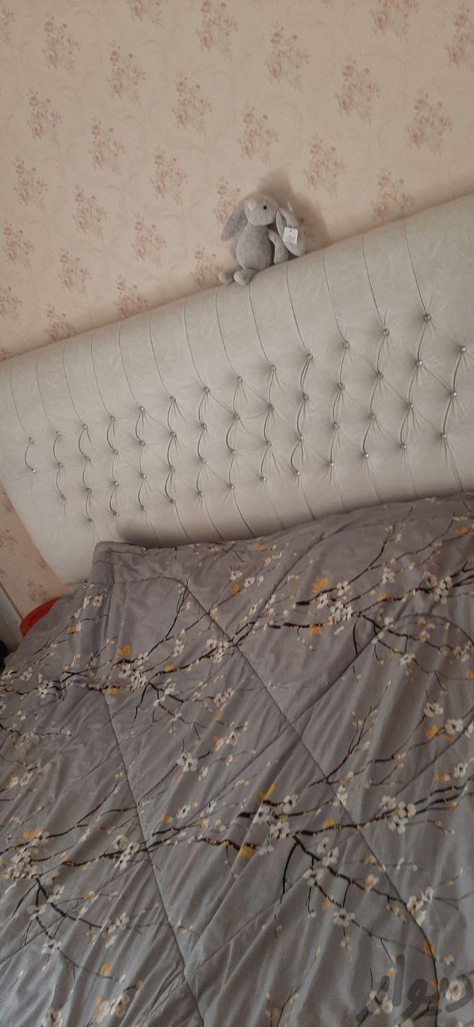 تخت دو نفره با تشک|تخت و سرویس خواب|تهران, آشتیانی|دیوار
