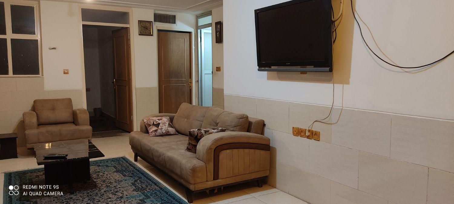 مبله حافظ گویم اجاره گویم مبله|اجارهٔ کوتاه‌مدت آپارتمان و سوئیت|شیراز, گویم|دیوار