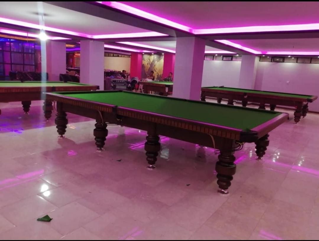 ..اسنوکر ۸ پایه ماهوت سم بیلیارد فوتبالدستی|ورزشهای توپی|تهران, تهرانپارس شرقی|دیوار