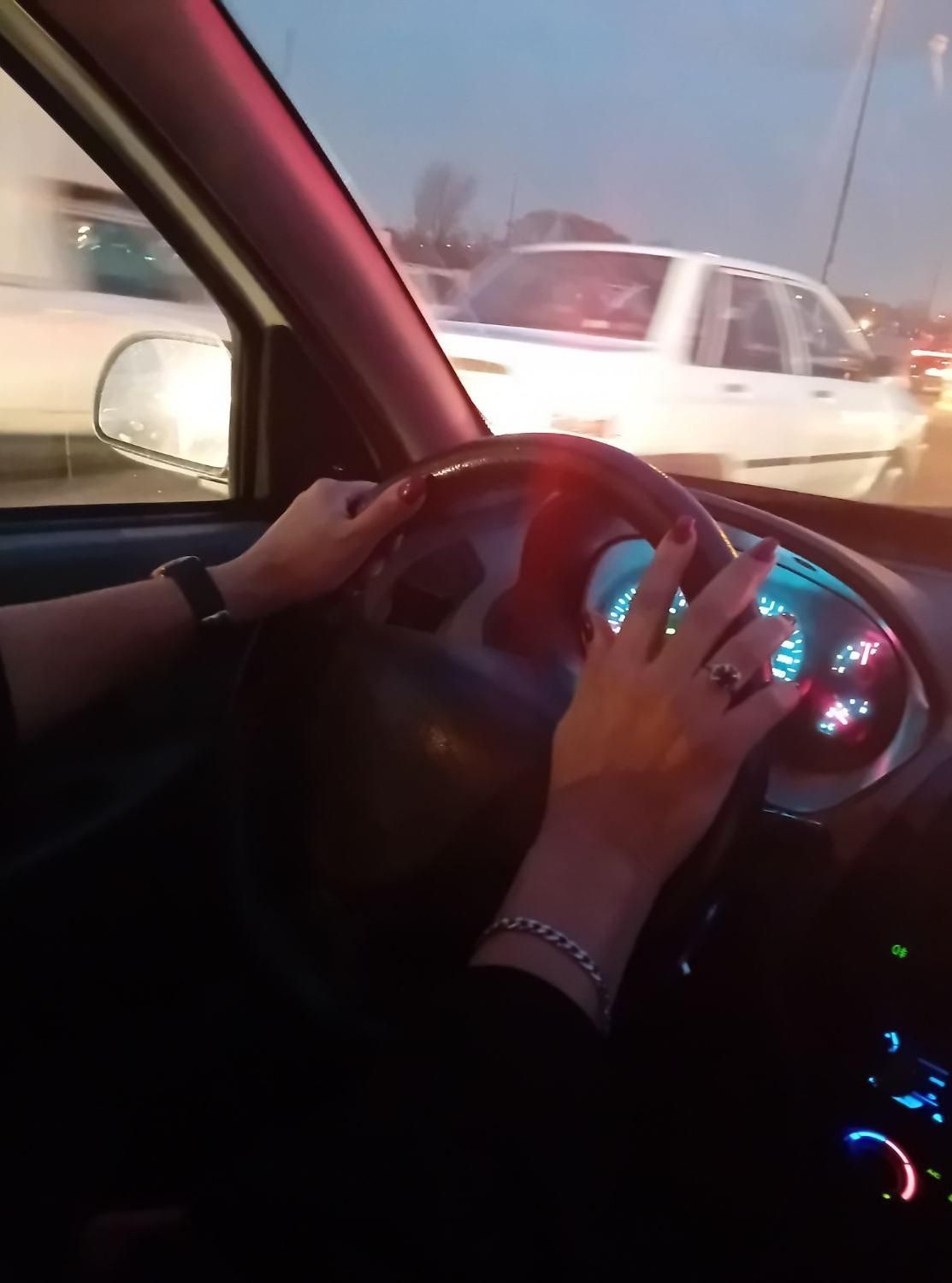 اموزش رانندگی تجربه ای حرفه ای و لذت بخش|خدمات آموزشی|تهران, امیریه|دیوار