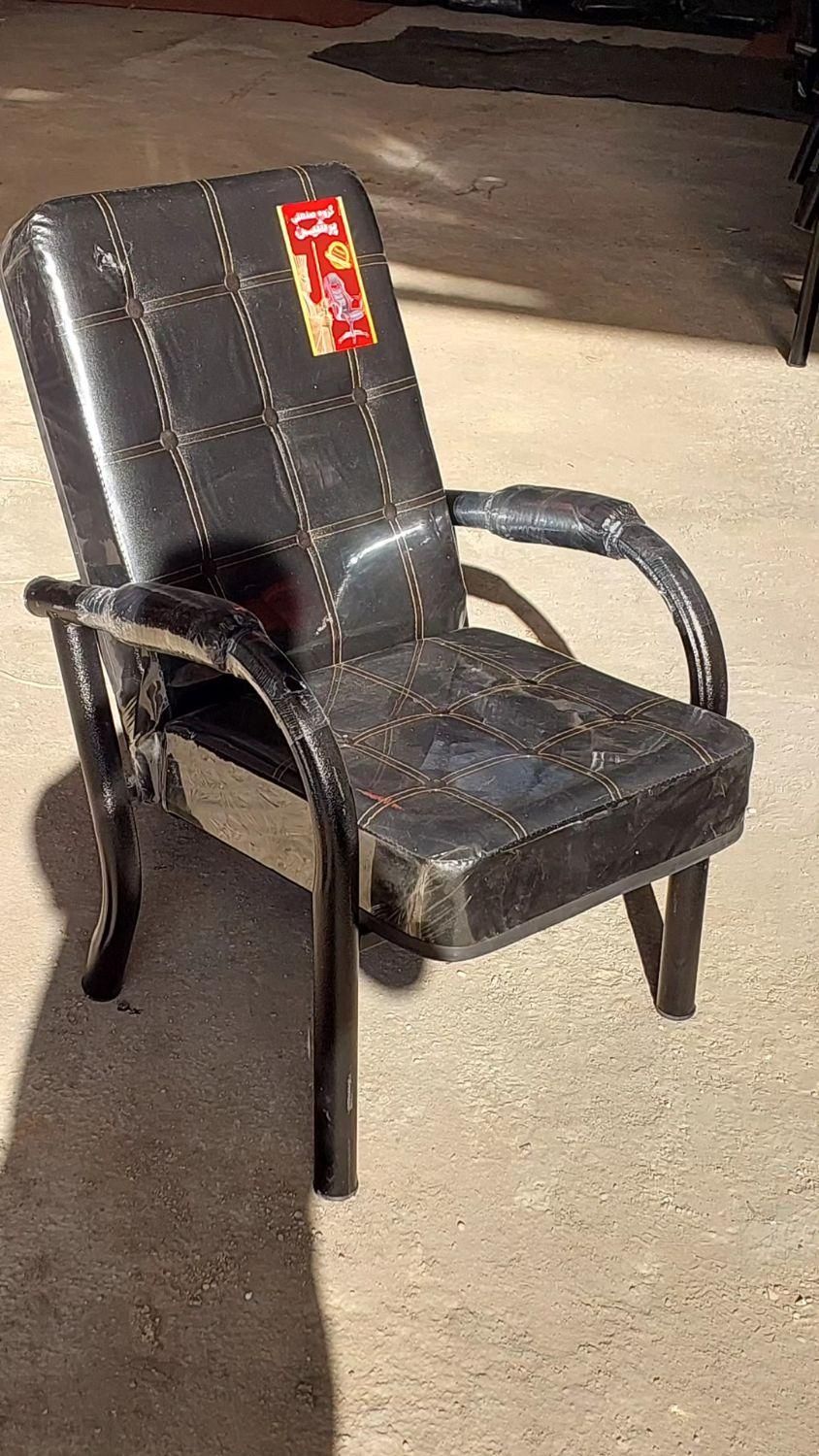 انواع میز و صندلی مدیریت و کارمندی|دفتر کار|صدرا-فارس, |دیوار