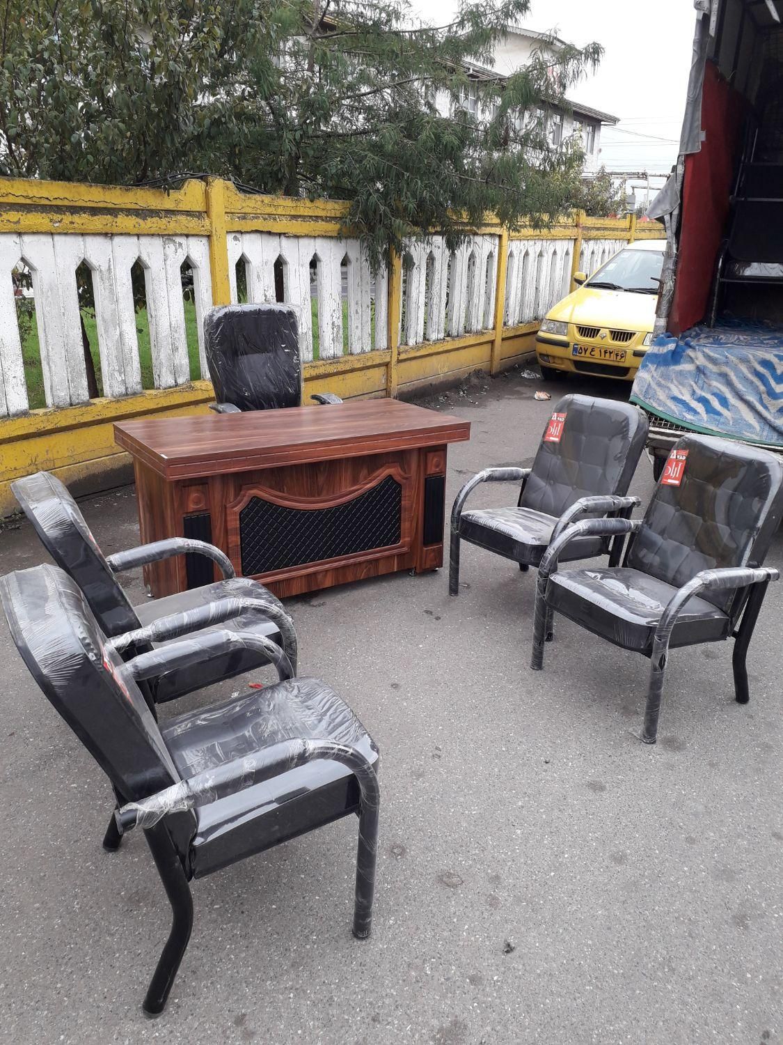 ست میز صندلی اداری شاپرک|مبلمان اداری|رشت, پیرکلاچای|دیوار