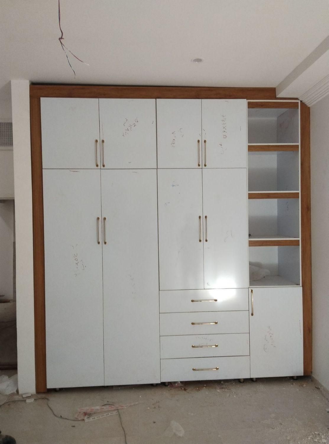 کابینت و کمد دیواری نصب کابینت اماده|خدمات پیشه و مهارت|بم, |دیوار