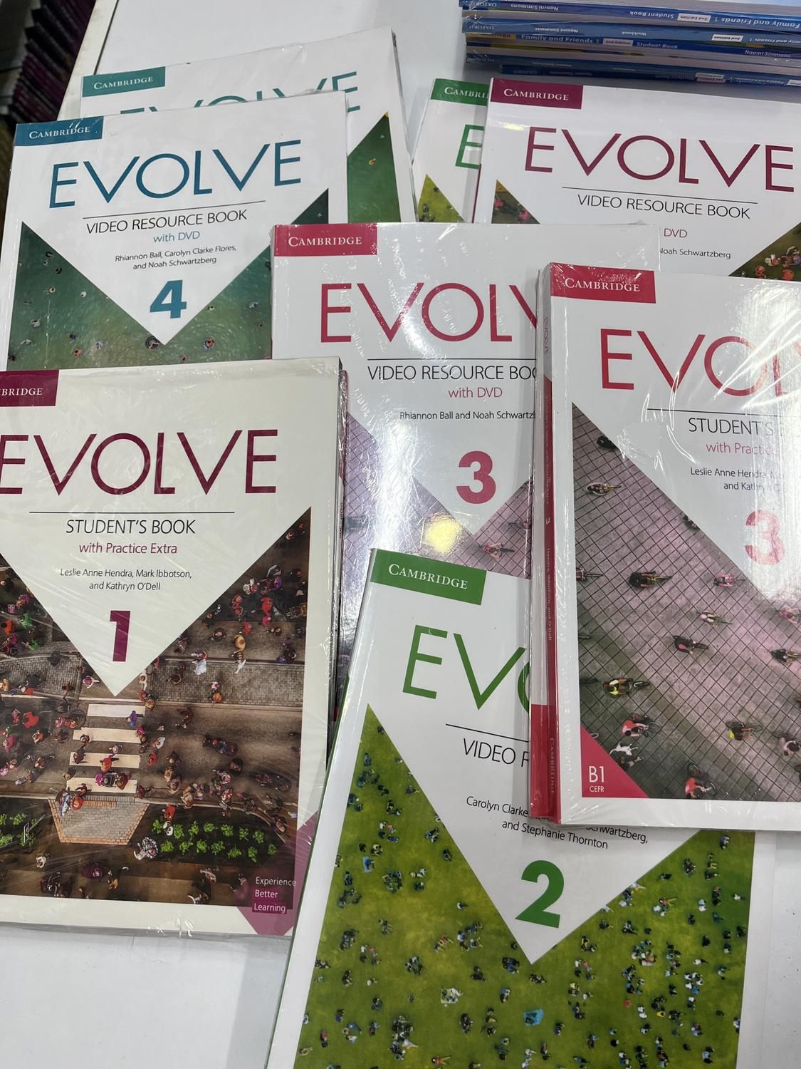 کتاب زبان ایوالو 1 2 3 4 5 ایول ایوال evolve|کتاب و مجله آموزشی|مشهد, سراب|دیوار