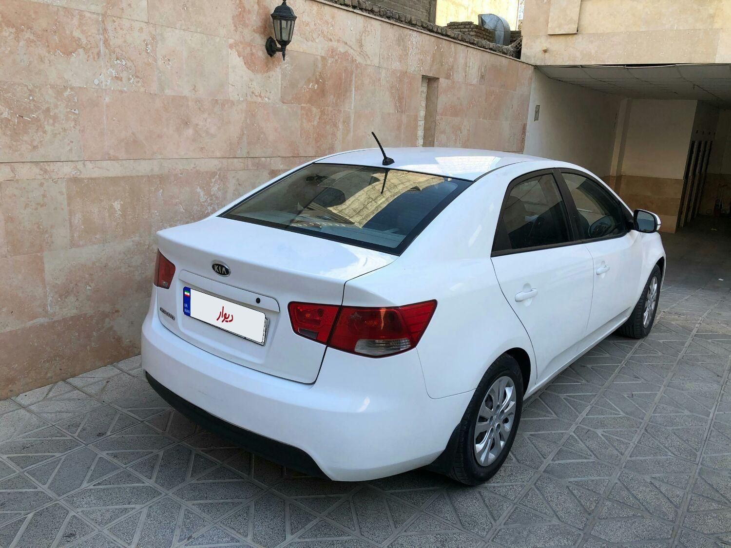 کیا سراتو مونتاژ دنده‌ای 1600cc، مدل ۱۳۹۴|خودرو سواری و وانت|مشهد, خواجه ربیع|دیوار