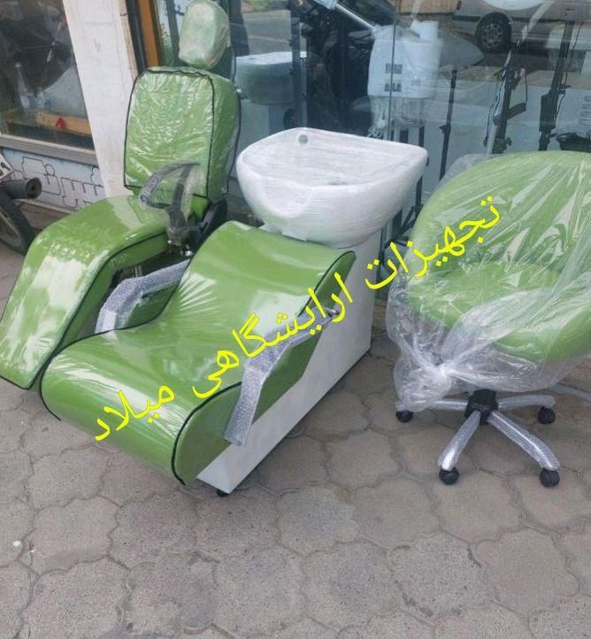 اینه ر میزناخن ر سرشور ر ترولی صندلی اصلاح تابوره|آرایشگاه و سالن‌های زیبایی|کرج, گلشهر|دیوار