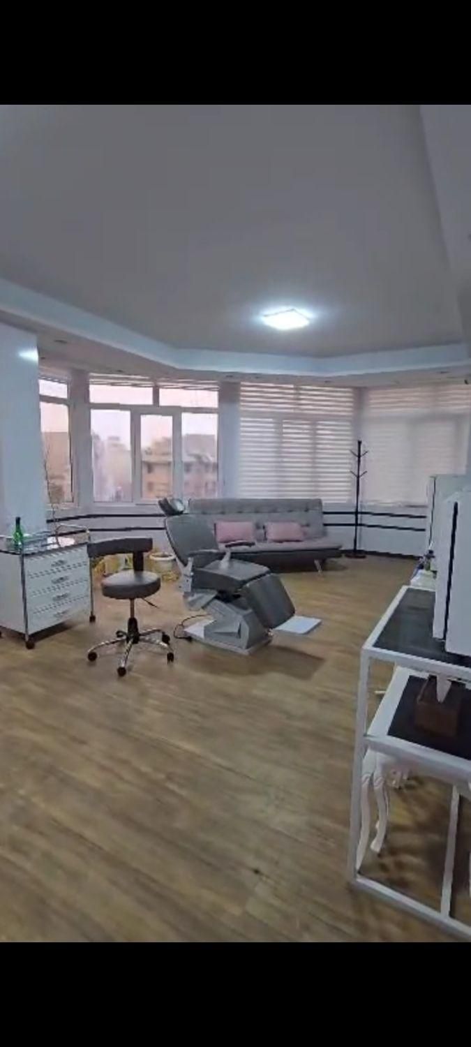 واحد اداری ۱۳۷م میدان توحید برستارخان بانک ملی|فروش دفتر کار، اتاق اداری، مطب|تهران, پاتریس لومومبا|دیوار