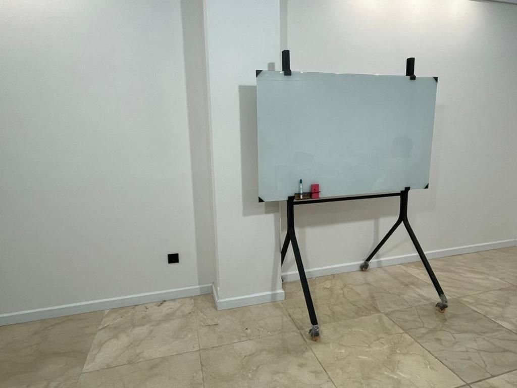 تخته وایت برد شیشه ای پرتابل گلسبرد|لوازم التحریر|تهران, منیریه|دیوار