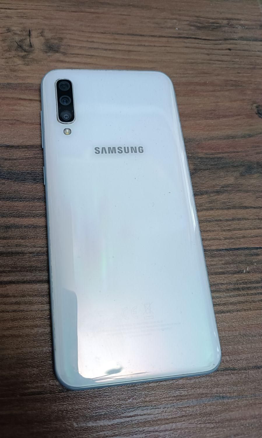 سامسونگ Galaxy A50 با حافظهٔ ۱۲۸ گیگابایت|موبایل|تهران, سبلان|دیوار