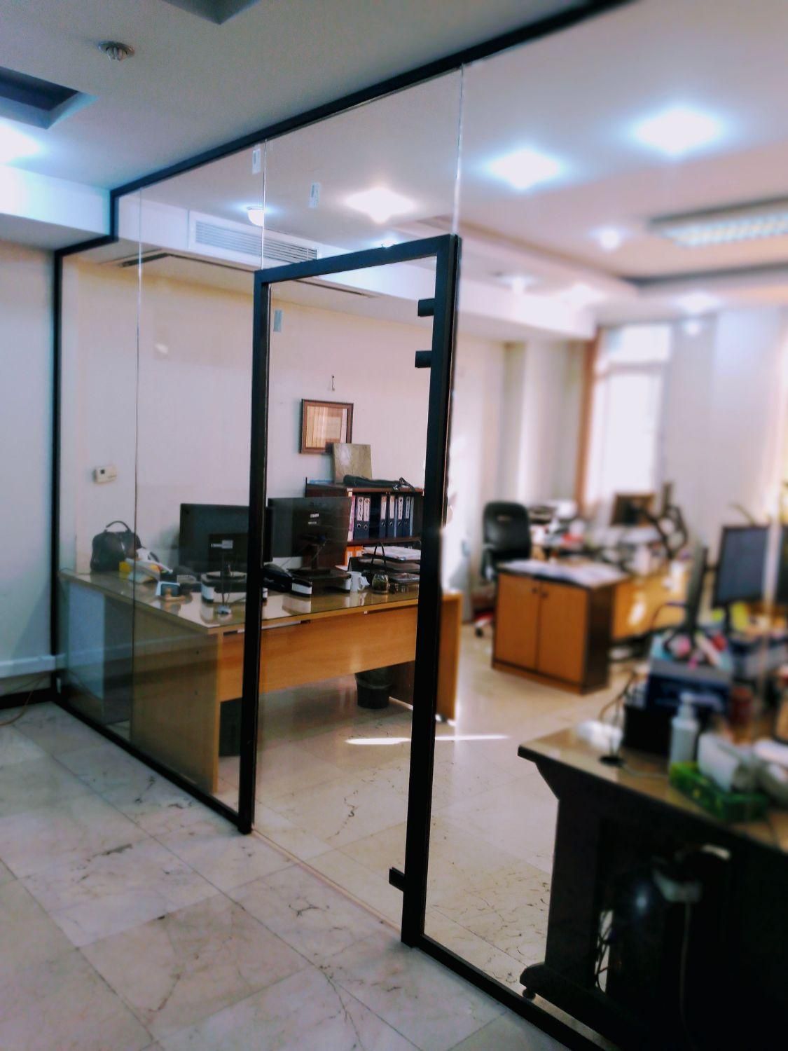 پارتیشن شیشه ای،نرده،سکوریت(میرال)لمینت|خدمات پیشه و مهارت|تهران, بازار|دیوار