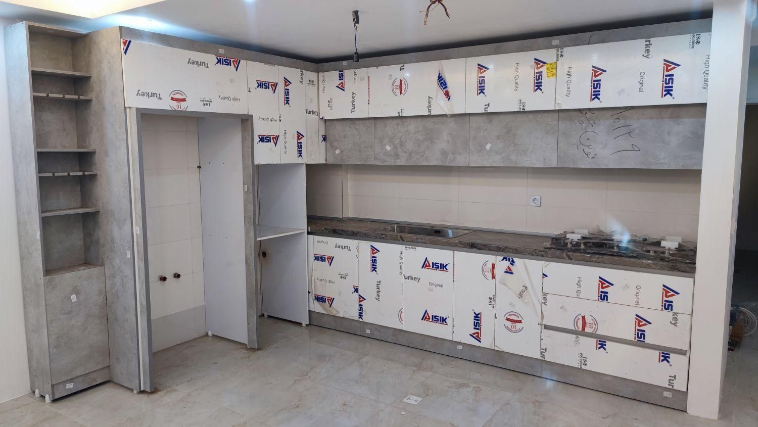 کابینت هایگلاس مات و براق|مصالح و تجهیزات ساختمان|همدان, |دیوار