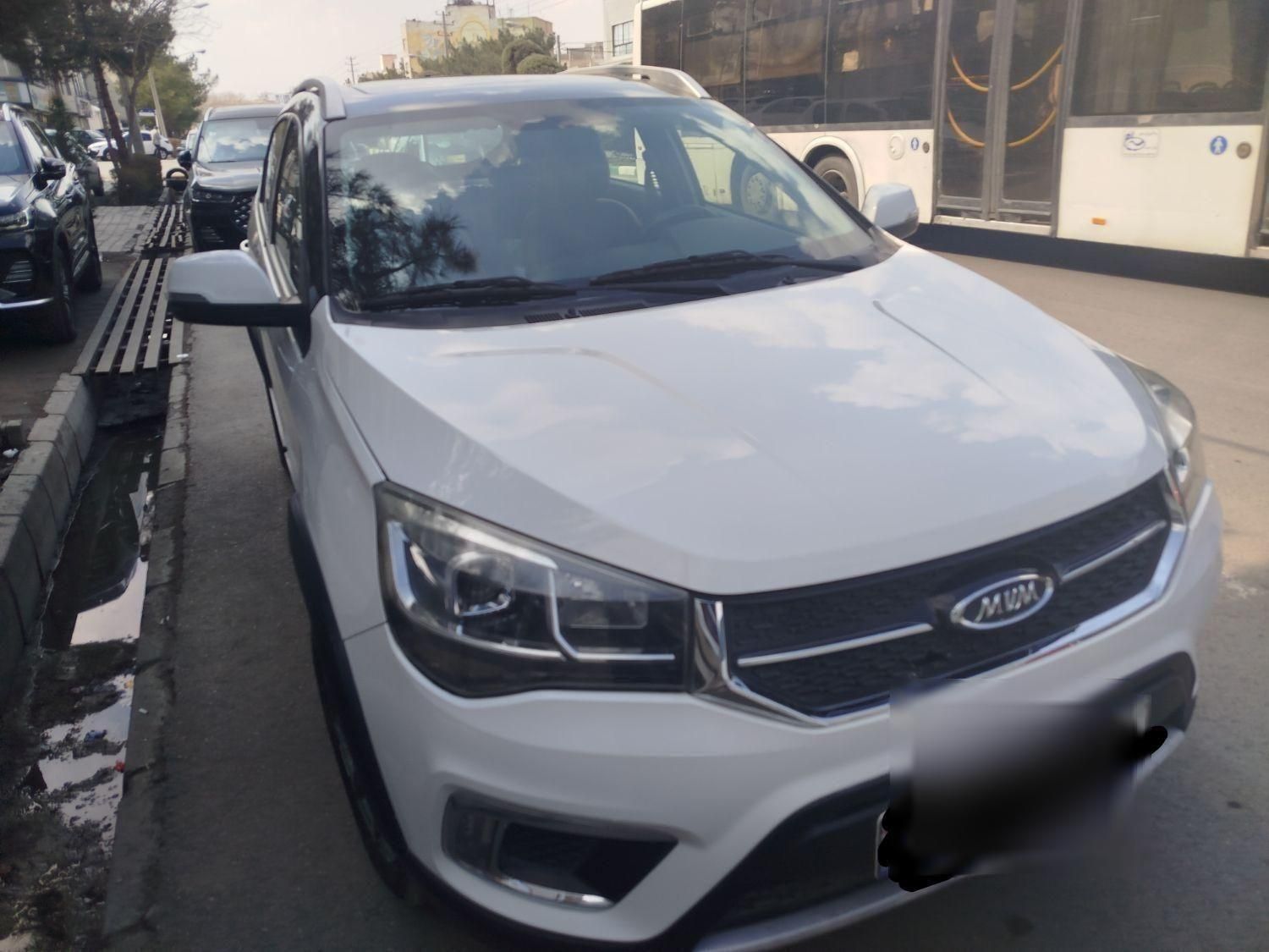 ام‌وی‌ام X22 دنده‌ای لاکچری، مدل ۱۳۹۷|خودرو سواری و وانت|مشهد, وکیل‌آباد|دیوار