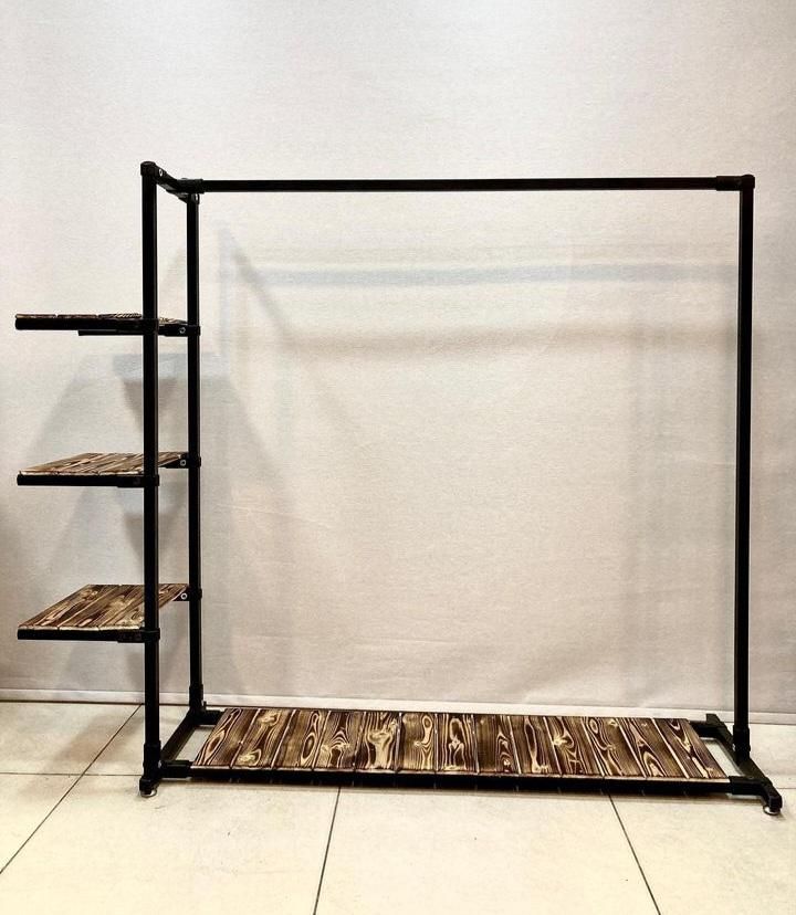 رگال رو چوب و کف چوب بغل طبقه مبرهن|فروشگاه و مغازه|رشت, استادسرا|دیوار