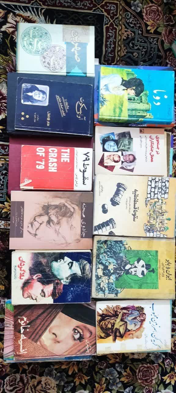 ۵۲ جلد کتاب متنوع  مناسب کتاب‌دوستان و کلکسیونرها|کتاب و مجله تاریخی|اسلام‌شهر, |دیوار