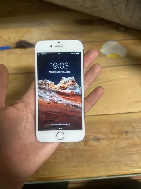 اپل iPhone 6s با حافظهٔ ۳۲ گیگابایت|موبایل|تهران, تهرانپارس شرقی|دیوار