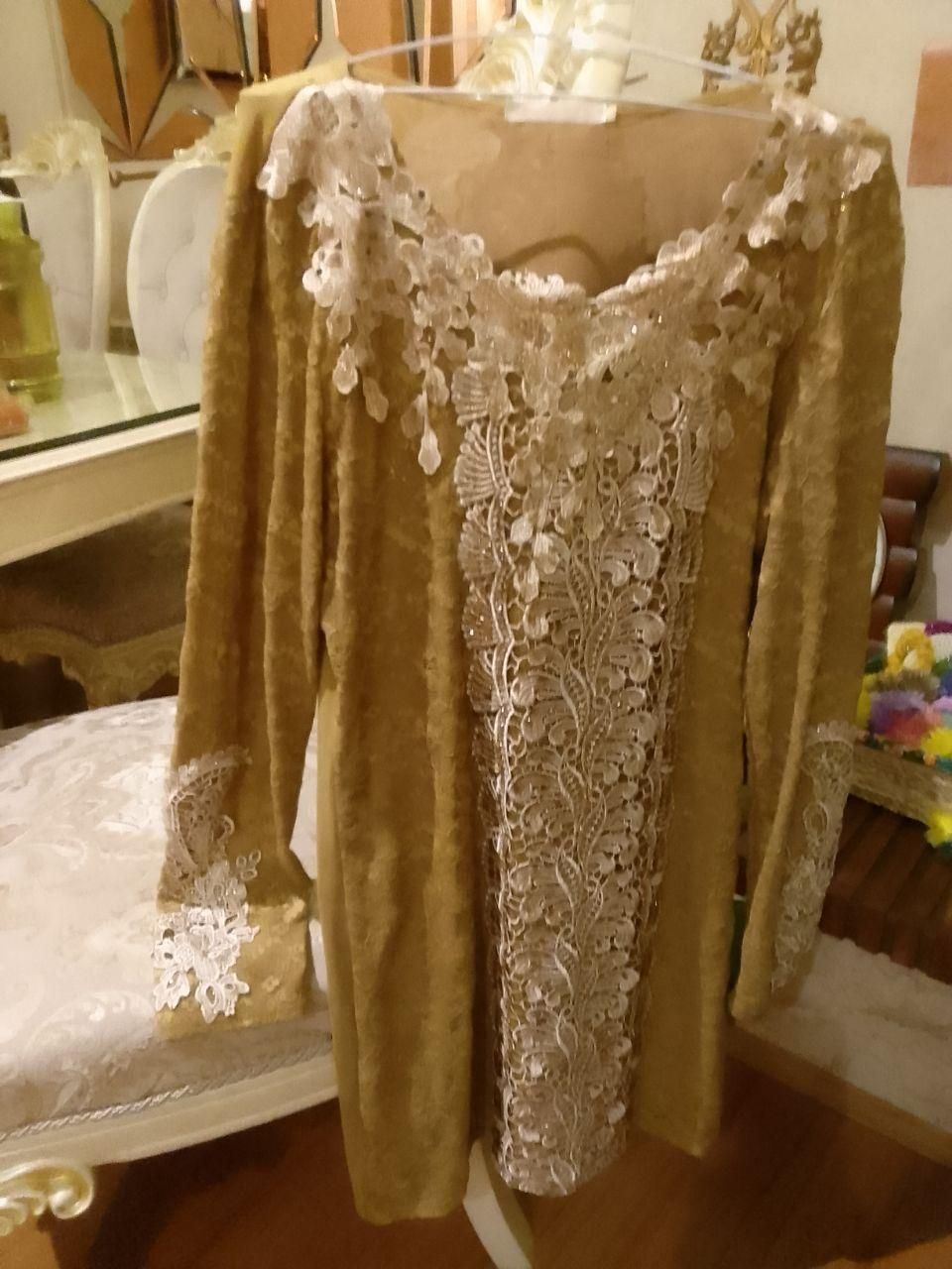 مجلسی|لباس|رشت, گلسار|دیوار