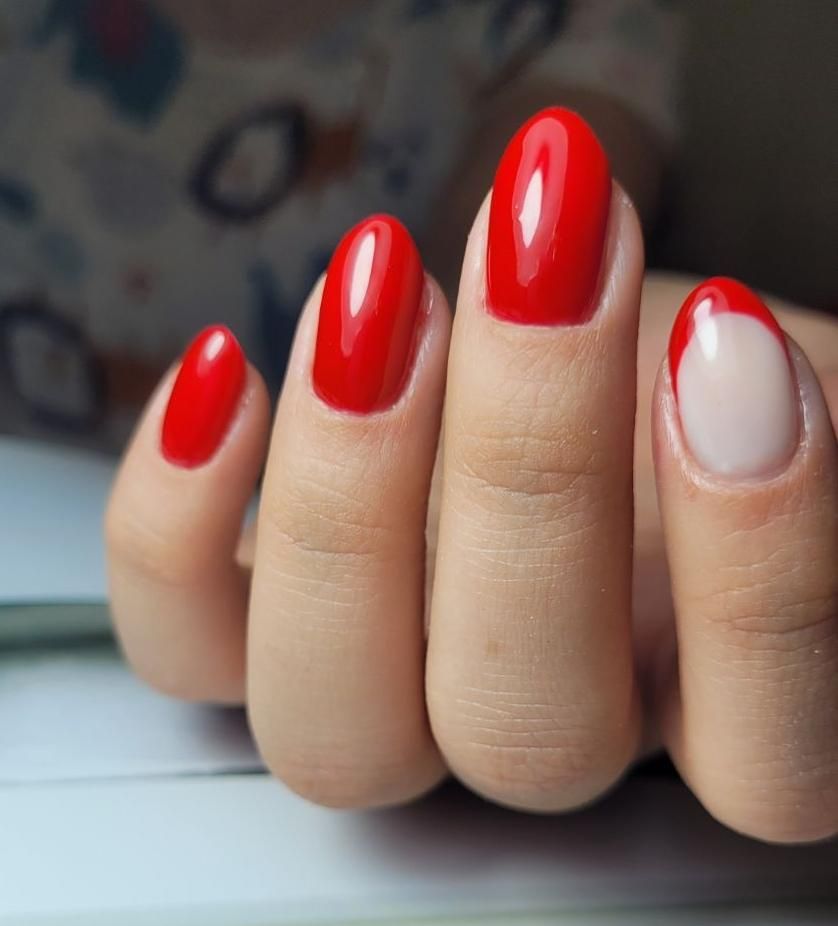 ژلپولیش لمینت کاشت مانیکور ناخن با کیفیت بالا|خدمات آرایشگری و زیبایی|اصفهان, شهرک میلاد|دیوار