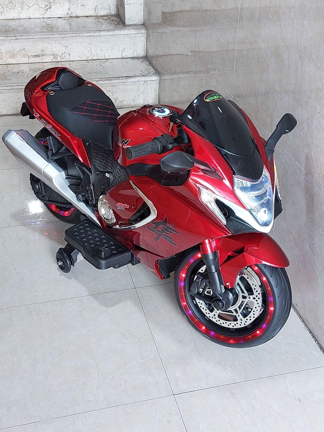 موتورشارژی سایز بزرگ دوموتورمتالیک کیلو متر دار|اسباببازی بچه|کرج, گلشهر|دیوار