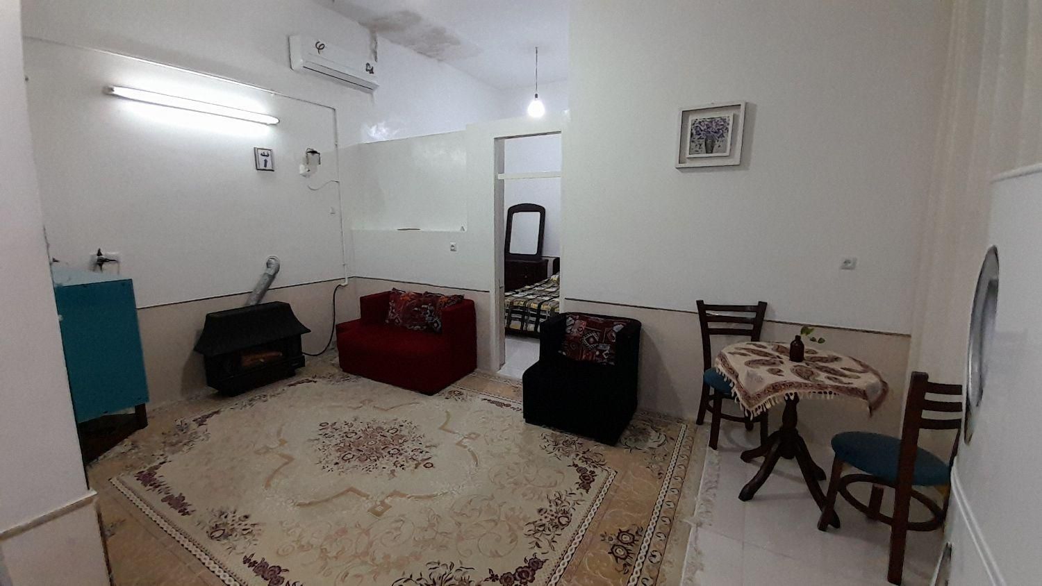 اجاره روزانه سوییت مبله با پارکینگ|اجارهٔ کوتاه‌مدت آپارتمان و سوئیت|شیراز, فرگاز|دیوار