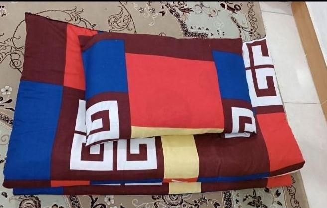 یک عدد تشک همراه روبالشتی|تشک تختخواب|رشت, حمیدیان|دیوار
