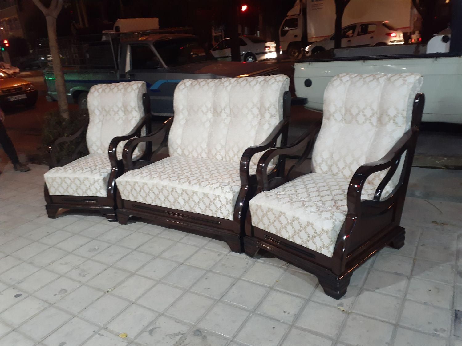 تعمیرات مبل زرین شهر|خدمات پیشه و مهارت|لنجان, |دیوار