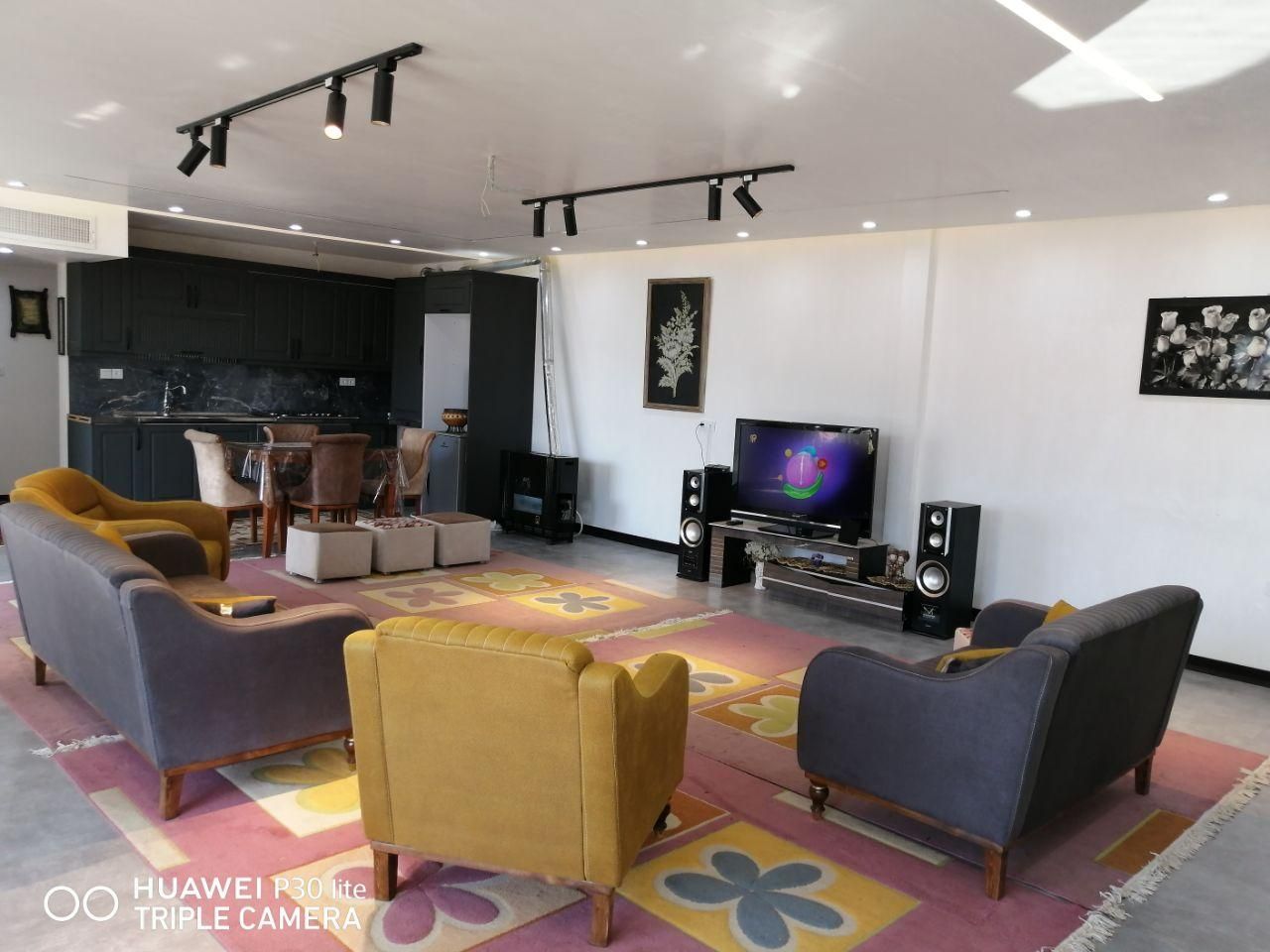 اجاره باغ ویلا شهرکی با استخر آب گرم و فول امکانات|اجارهٔ کوتاهمدت ویلا و باغ|شهریار, دهشاد بالا|دیوار