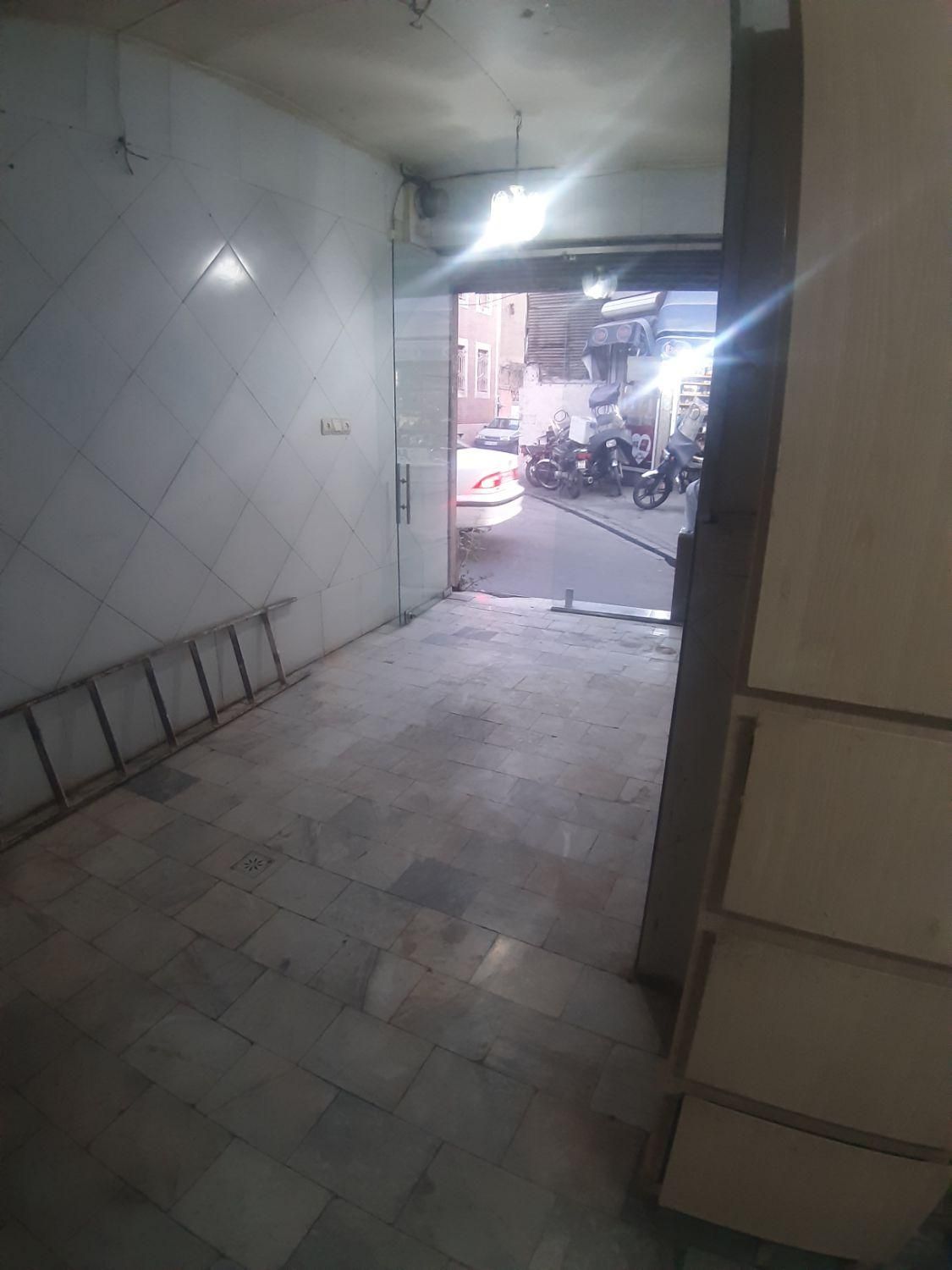 انبار ۷۵ متری ، انبار|اجارهٔ مغازه و غرفه|تهران, سنگلج|دیوار