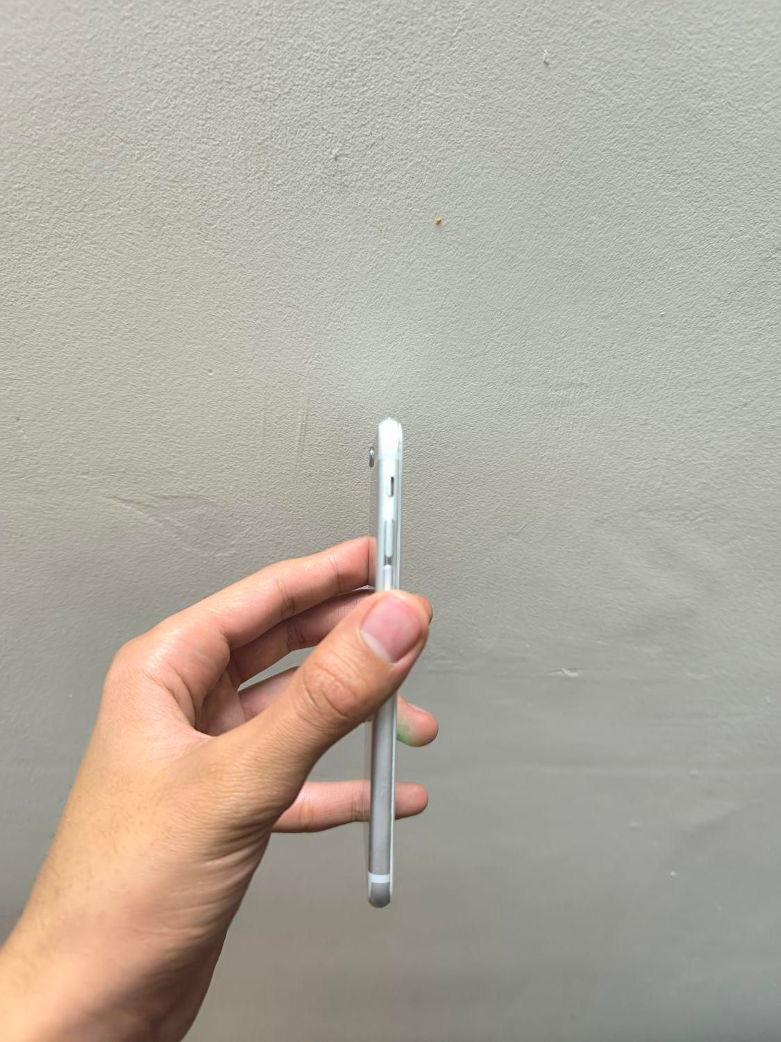 اپل iPhone 6 با حافظهٔ ۶۴ گیگابایت|موبایل|قزوین, |دیوار