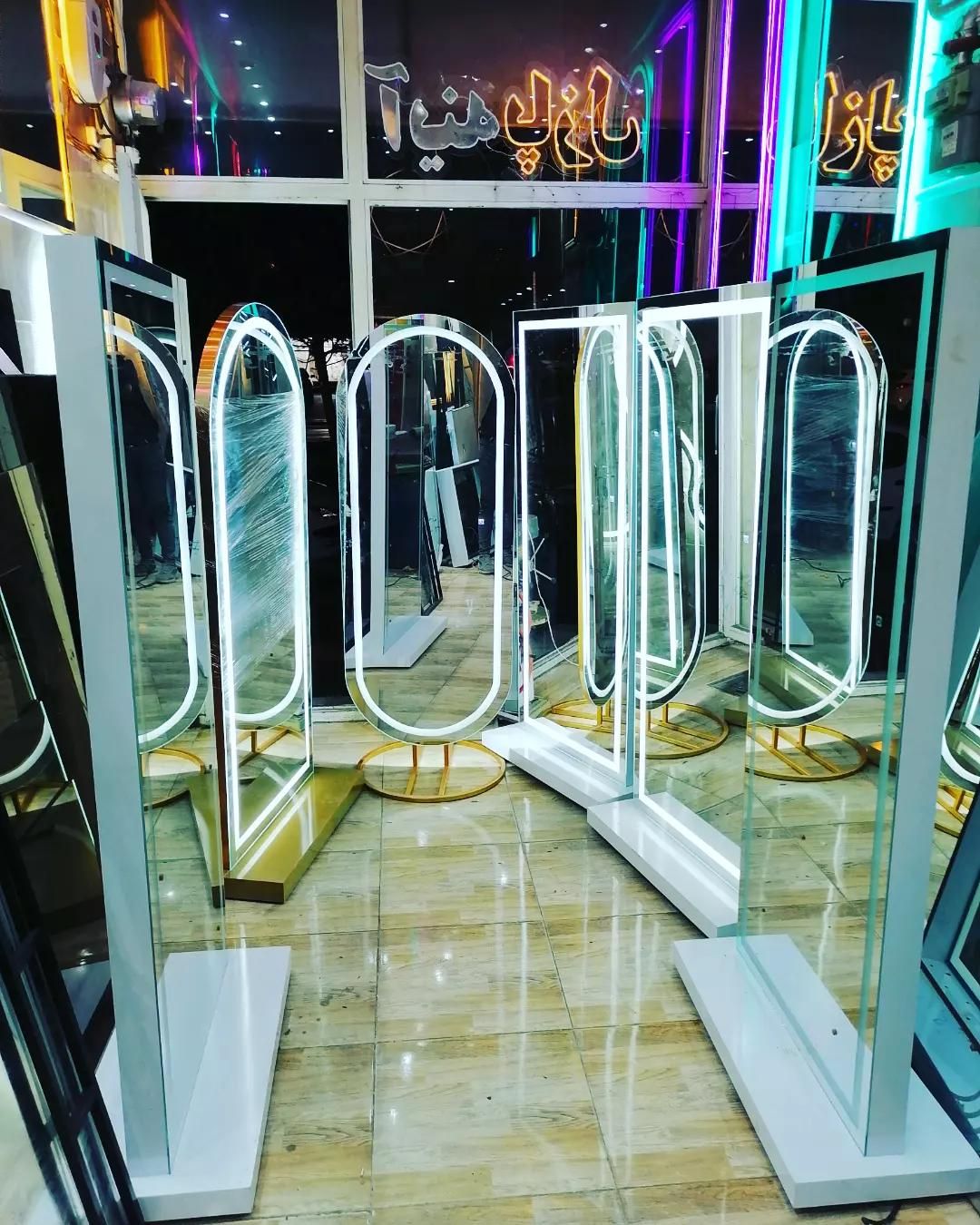 آینه آرایشگاه|آینه|ارومیه, |دیوار